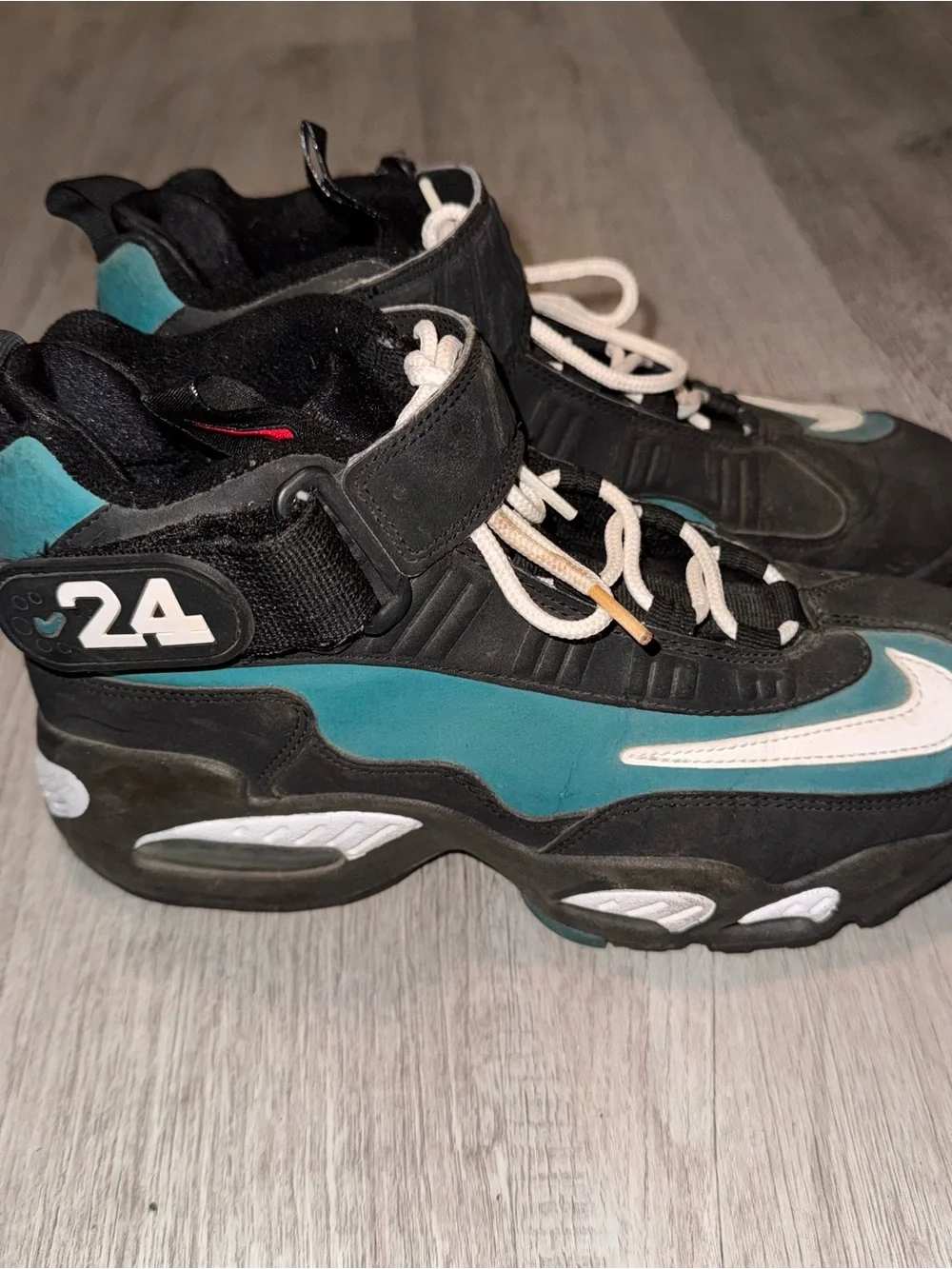 437353 034 Nike Air Griffey Gradeschool Shoes Emerald 5.5y